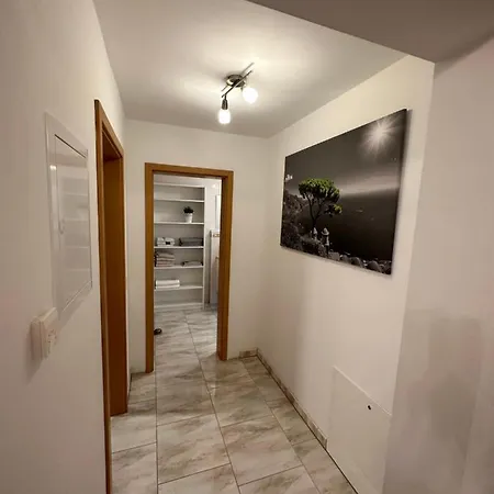 Souterrain Fewo, Europapark, Netflix, 2xtv Apartment