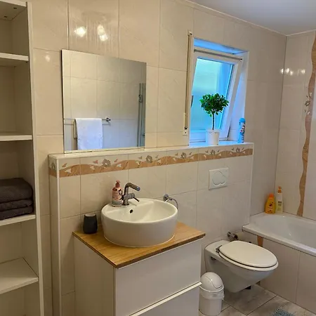 Apartment Souterrain Fewo, Europapark, Netflix, 2xtv *
